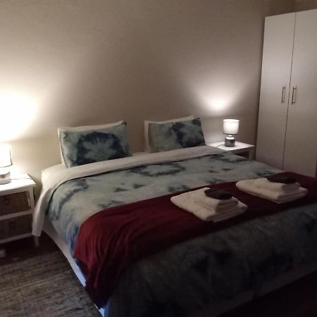 10 On Fairview B&B Paarl Bagian luar foto