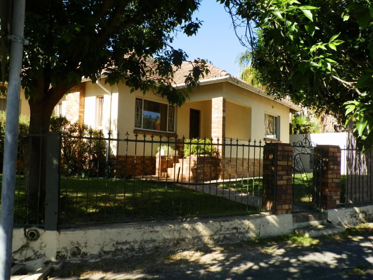 10 On Fairview B&B Paarl Bagian luar foto