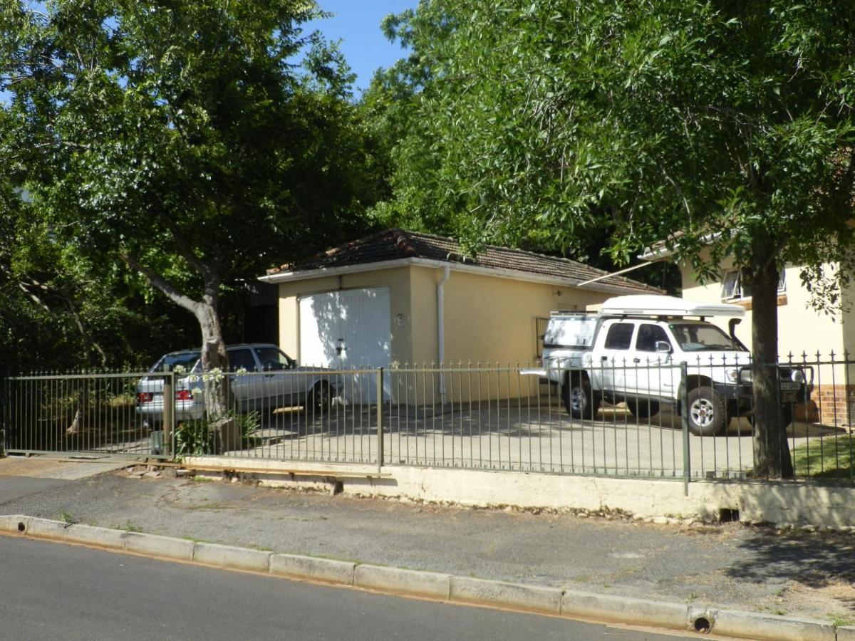 10 On Fairview B&B Paarl Bagian luar foto