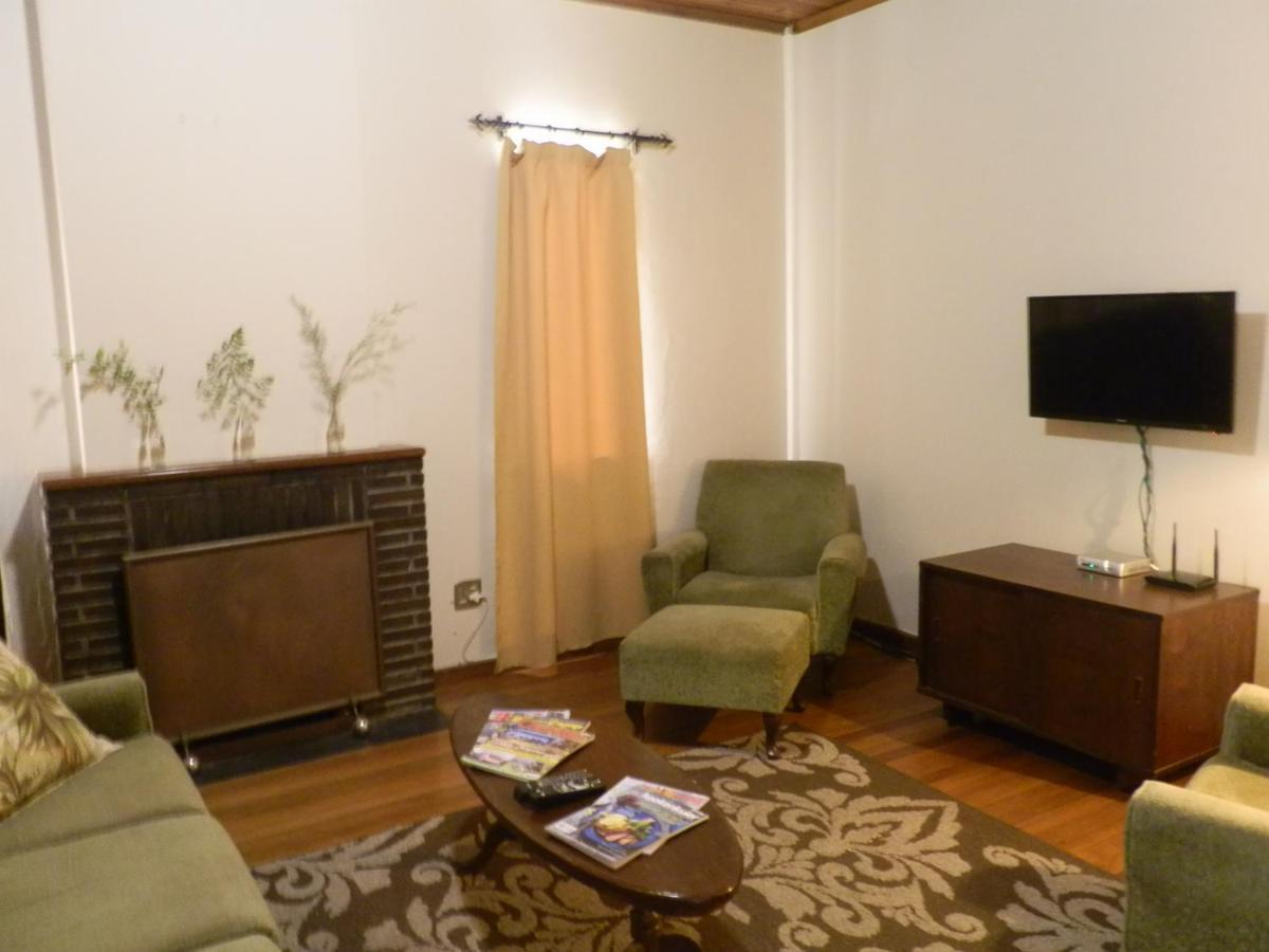 10 On Fairview B&B Paarl Bagian luar foto