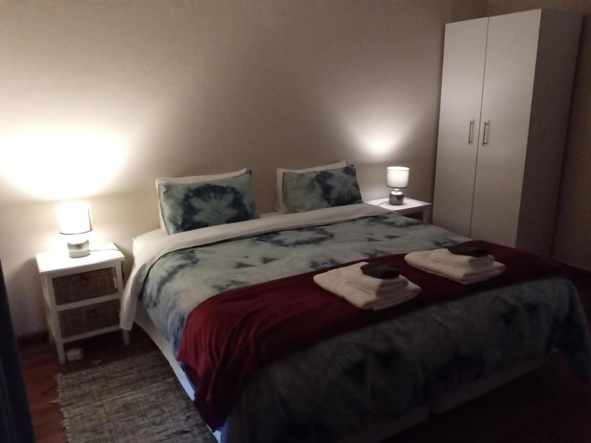 10 On Fairview B&B Paarl Bagian luar foto